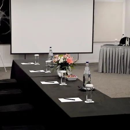 Hotell Athenaeum Grand 4*